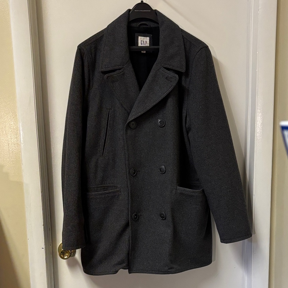 GAP men’s wool blend double breasted coat
